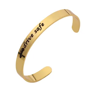 Silber Farbe verstellbare Armband Armreif benutzer definierte Buchstaben Wort Name Edelstahl Armband für Paar Männer Lady Boy Girl Geschenk
