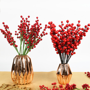 Adornos Navideños de Simulación de Bayas Rojas de Fábrica, Ramas de Piñas para Decoración Festiva DIY, para Diseño Navideño - Product Image 2