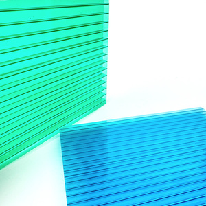 Tôles de toiture polyvalentes en polycarbonate : Panneaux à double paroi imperméables pour abris de voiture, porches et abris de jardin. - Product Image 4