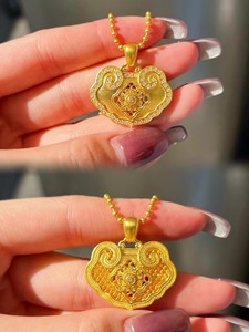 Collana con Ciondolo 'Buntoni di Buon Augurio' che Simboleggia Sicurezza e Felicità nel Conseguire Ciò che Desideri, Elegante Catena Gialla di Alta Qualità - Product Image 3