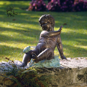 Escultura de Bronce Fundido de <span class=keywords><strong>Tres</strong></span> Niños Sentados en un Tronco de Árbol, Decoración de Parque al Aire Libre de Tamaño Real BLVE - Product Image 6