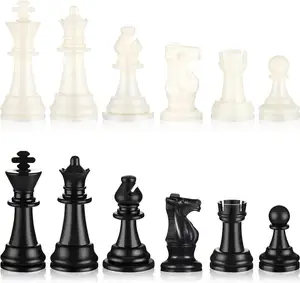 Jogo de tabuleiro de xadrez para crianças e adultos, peça de jogo de xadrez de plástico branco e preto de 3,5 polegadas