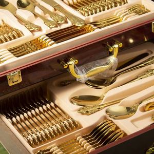 Juego de Cubiertos de acero inoxidable 304 de 72 piezas para <span class=keywords><strong>12</strong></span> <span class=keywords><strong>personas</strong></span> cubiertos chapados en oro con caja de madera para boda - Product Image 2