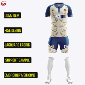 Tenues de <span class=keywords><strong>football</strong></span> personnalisées pour jeunes en gros, tissu jacquard sublimé, ensembles de maillots de <span class=keywords><strong>football</strong></span> à séchage rapide, ensemble de maillots de <span class=keywords><strong>football</strong></span> respirants Z5581 - Product Image 1