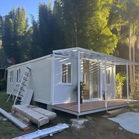 Maison préfabriquée de luxe XH de 20 pieds, design moderne, 2 chambres, villa, bureau, entrepôt, panneaux sandwich, prête à l'emploi, avec piscine