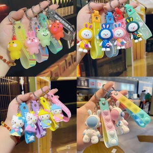 <span class=keywords><strong>Porte</strong></span>-clés en caoutchouc PVC personnalisés, mignons, de style dessin animé, <span class=keywords><strong>porte</strong></span>-clés 3D en <span class=keywords><strong>silicone</strong></span> souple - Product Image 3