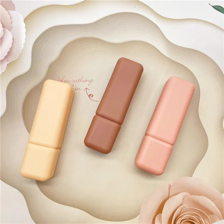 Đầy Màu sắc Nhựa Matte hình vuông Lip Gloss ống rỗng bao bì Lipgloss container