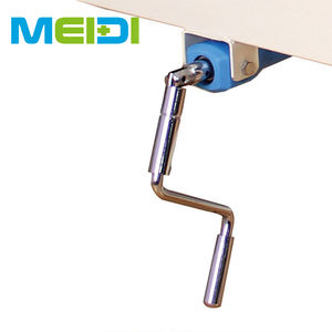 Cama de <span class=keywords><strong>hospital</strong></span> de acero inoxidable barata manual con manivela con cabecera de ABS para camas médicas de pacientes hospitalarios - Product Image 4