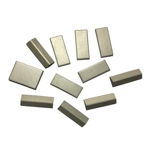 Kultivatorpflug mit ISO-Qualität Hartmetallspitzen - Product Image 6