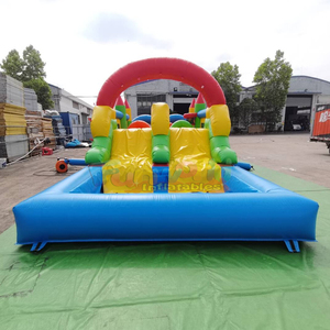 Pista de obstáculos acuática inflable de calidad comercial con piscina, castillo inflable y tobogán. - Product Image 4