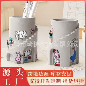 Portalápices creativo de resina con diseño de grafiti, forma redonda, para decoración de escritorio y regalo - Product Image 5