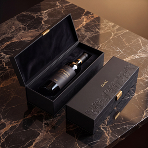 Caja de Regalo Magnética Portátil de Lujo en <span class=keywords><strong>Negro</strong></span> para Botellas de Vino y <span class=keywords><strong>Vodka</strong></span>, con Laminado Mate y Forro de Esponja - Product Image 4