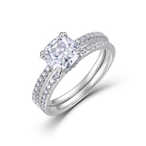 Ensemble de mariage deux pièces en argent sterling S925 avec moissanite taille coussin couleur D VVS1, bague de fiançailles - Product Image 1