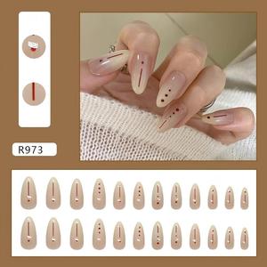 Vente en gros directe usine de faux ongles préfabriqués Nude Tibetan Blue Star French Almond pour boutiques de mode - Product Image 5