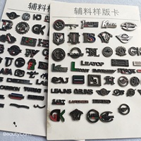 Pasokan pabrik harga rendah desain dapat Pakaian kustom kancing logam kustom aksesori pakaian mode kancing logo sesuai pesanan