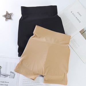Ropa interior con almohadillas para realzar los glúteos para mujer, bragas finas sin costuras que levantan y moldean, con efecto engrosador. - Product Image 4