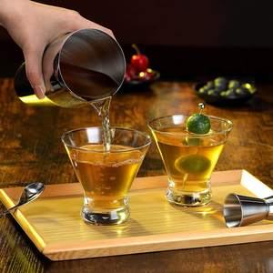 Verres à Cocktail Soufflés à la Main 8 oz Personnalisés pour Bar Party Martini <span class=keywords><strong>Cosmopolitan</strong></span> Gimlet Verrerie à Cocktail Cadeau <span class=keywords><strong>Verre</strong></span> à Martini - Product Image 6