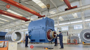 มอเตอร์ไฟฟ้าแรงสูงแบบป้องกันการระเบิด รุ่น YBX3 ซีรีส์ 11kV 315-1250kW, Ex d IIB T4, IE3, IP56 สำหรับอุตสาหกรรมน้ำมันและก๊าซ - Product Image 1