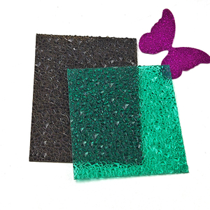 Plaques en <span class=keywords><strong>polycarbonate</strong></span> gaufré diamant de 2 mm, 3 mm, 6 mm pour hôtels modernes, avec protection UV et conception durable - Product Image 2