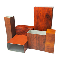 Profilé d'extrusion en aluminium carré creux à finition grain de bois par transfert thermique pour la décoration intérieure
