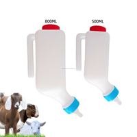 Nouveau biberon d'allaitement suspendu de 500 ml/800 ml avec poignée et tétines en plastique et caoutchouc pour l'alimentation des chèvres, des moutons et des agneaux