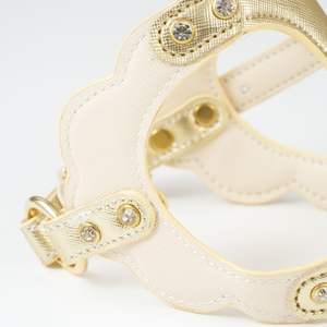 Arnés de Cuero Premium con Detalles de Cristal de Lujo, Arnés Acolchado para Perros con Herrajes en Tono Dorado para Perros Pequeños y Grandes, OEM - Product Image 4