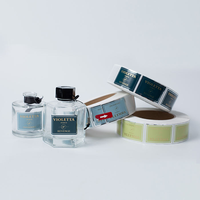 Impression d'étiquettes d'emballage cosmétique étanche à l'huile Lotion de parfum personnalisée Soins de la peau Brillant à lèvres Autocollant en vinyle Produit privé