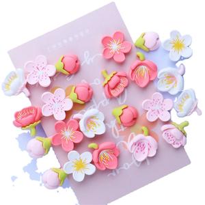 Bella schiena piatta vari ciondoli di forma di fiori di pesco in resina Cabochon per fermaglio per capelli - Product Image 4