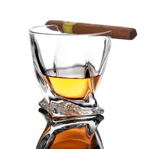 Old Fshioned 270ml 9 Ounce Customized Pattern Etched Clear Heavy Based Creative Square Cigar Whiskey Glass for Rum Vodka Liquor