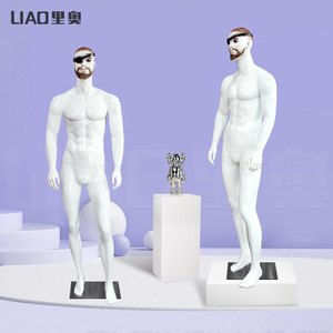 Maniquí Masculino de Fibra de Vidrio Blanco con Maquillaje Realista, para Exhibición en Escaparates de Moda Masculina - Product Image 3