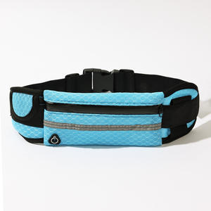 Mini riñonera de estilo diario Unisex, cierre de Cremallera de nailon impermeable, estampado de logotipo colorido, patrones de letras para deportes al aire libre para hombres - Product Image 3