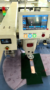 Machine à coudre automatique informatisée avec découpe laser multifonction pour vêtements, t-shirts, jeans et doudounes - Product Image 4