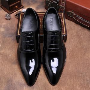 Nuevo estilo de primavera, zapatos clásicos retro de cuero genuino para hombre, para ocasiones formales de negocios. - Product Image 4