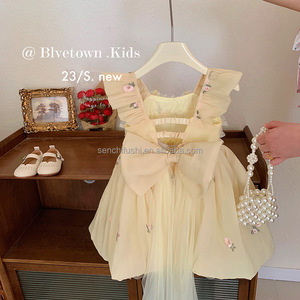 D1971 Vestito Estivo in Cotone per Bambine, Nuovo Abito Principessa con Grande Fiocco in Tulle, Gonna a Bretelle con Fiori - Product Image 4