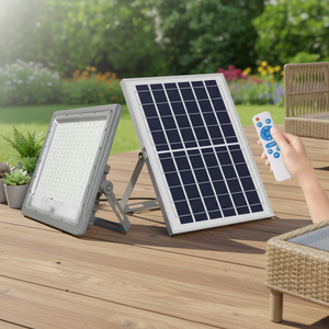 <span class=keywords><strong>LUMIO</strong></span> - Reflector LED <span class=keywords><strong>Solar</strong></span> de Aluminio para Exteriores, Impermeable IP66, Batería LiFePO4, para Estadios Deportivos, 200W/300W, 2 Años de Garantía, CE - Product Image 5