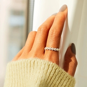RFJEWEL Anello Margherita Placcato Oro 18K in Stile Coreano per Occasioni Speciali da Donna - Product Image 5