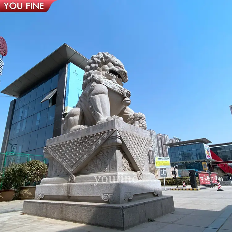 Escultura de jardín al aire libre tallada a mano, estatua de perro Fu de granito grande