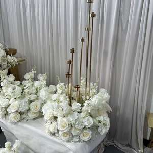 Centro de Mesa de Flores Artificiales Blancas de Alta Calidad GreenLife Factory de 60 cm para Decoraciones de Hoteles y Fiestas - Product Image 2