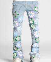 Jean bleu délavé personnalisé de haute qualité 2026, coupe évasée, patch floral, broderie fine, style Y2k, streetwear, denim pour homme