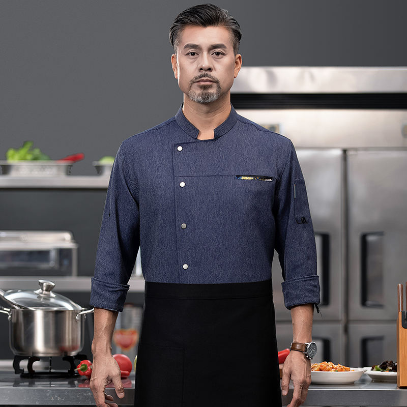 สีกรมท่า