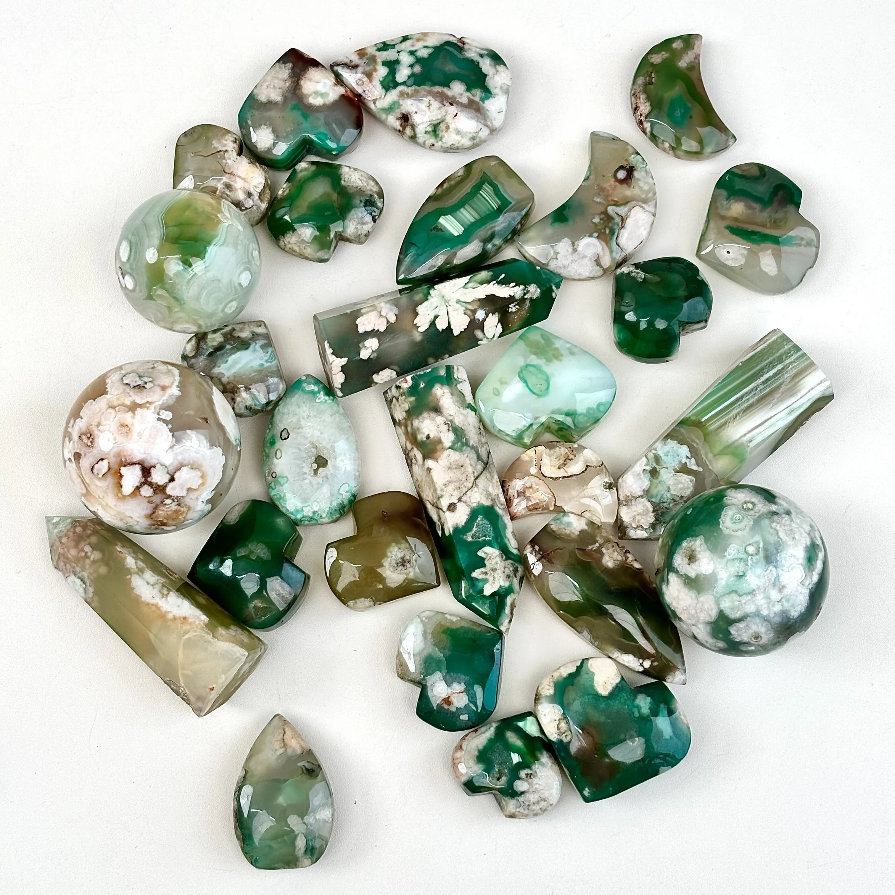 Spot de gros pierre de guérison fleur verte naturelle Agate cristal point d'énergie amour boule de cristal obélisque de cristal