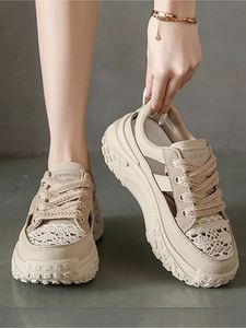 Baskets décontractées d'extérieur pour femme, en cuir kaki, respirantes, à enfiler, avec plateforme compensée épaisse, idéales pour les vacances - Product Image 3