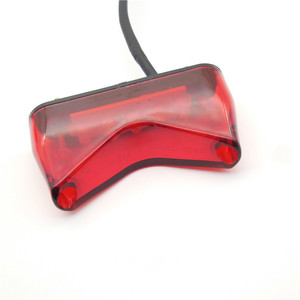 Feux arrière de moto, feux arrière en forme de M, feux de freinage arrière pour scooters - Product Image 3