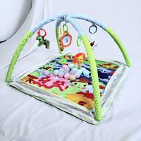 Tapis d'éveil pour bébé avec jouets suspendus et tapis de jeu pour 0-24 mois, tapis hypoallergénique doux pour la peau, essentiel pour l'éveil éducatif