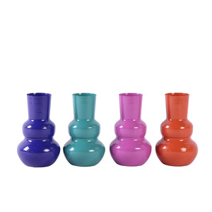 Décorations de Pâques colorées Vase en métal coloré moderne en forme de gourde pour la déco de hall d'entrée de mariage ou le pot de couleur macaron - Product Image 3