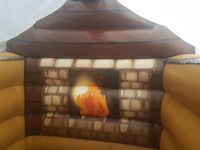 Grotte de cabane en rondins interchangeable tout usage marron de 10 pieds x 12 pieds avec ventilateur et porte Cabane de ski gonflable commerciale pour l'hiver