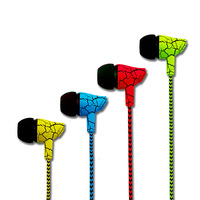 Écouteurs filaires tressés pour téléphone portable avec contrôle intégré et microphone – Cadeau, écouteurs tendance, vente en gros fabricant