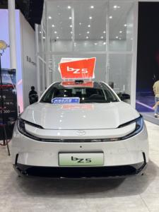 Nuove Auto Sportive 2025 FAW Toyota BZ5 BZ5X SUV Elettrico con Autonomia di 550km, Veicolo a Nuova Energia per Adulti, Etiopia Birr - Product Image 3