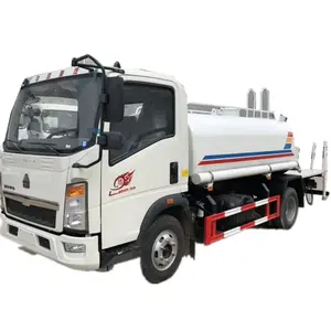 LHD Sinotruk ปั๊มน้ำรถบรรทุกขนาดเล็ก3ลูกบาศก์เมตรสำหรับขาย