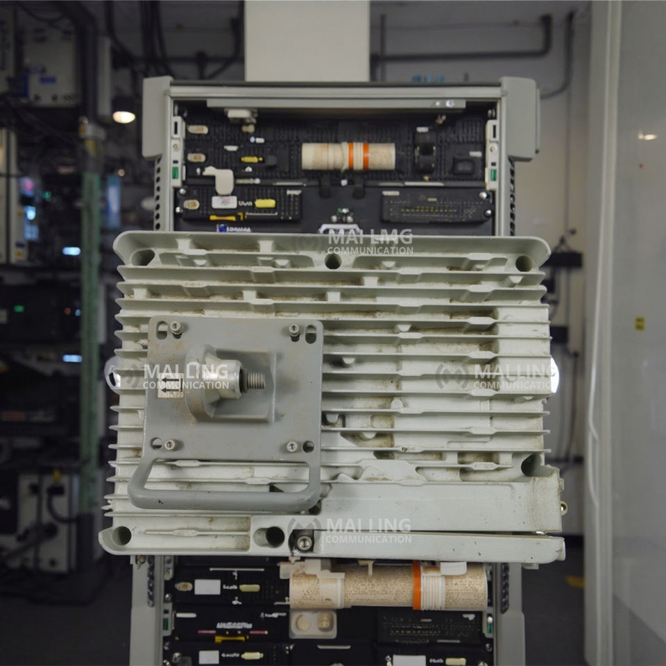 新硬件RRU 3235e-2600MHZ RRU.B41-2600 2T2R.SFP 02311JPT 1类激光产品光纤设备RRU 3235e ...